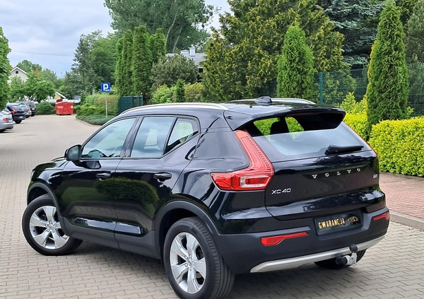 Volvo XC 40 cena 83900 przebieg: 197000, rok produkcji 2018 z Maków Podhalański małe 529